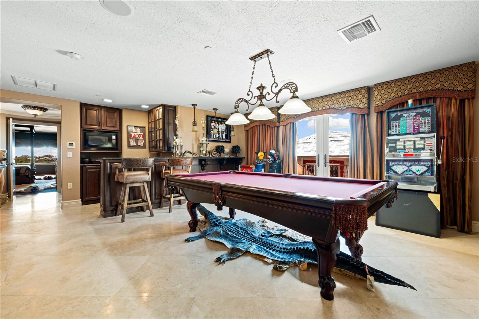 Sarasota, Florida, 34236, United States, 5 Bedrooms Bedrooms, ,6 BathroomsBathrooms,Residential,Active,1834475