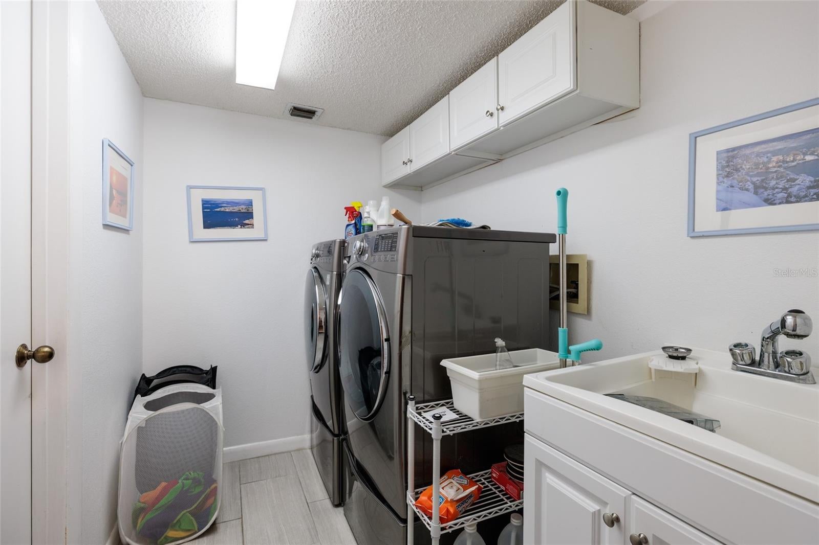 St Petersburg, Florida, 33707, United States, 4 Bedrooms Bedrooms, ,5 BathroomsBathrooms,Residential,Active,1985578