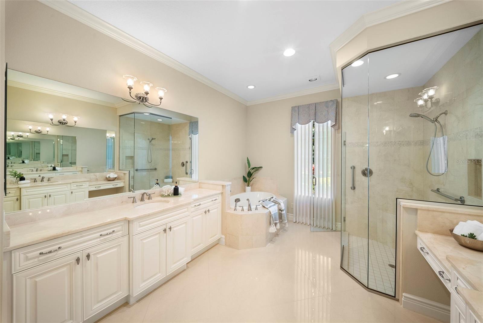 Lakewood Ranch, Florida, 34202, United States, 3 Bedrooms Bedrooms, ,3 BathroomsBathrooms,Residential,Active,2041799