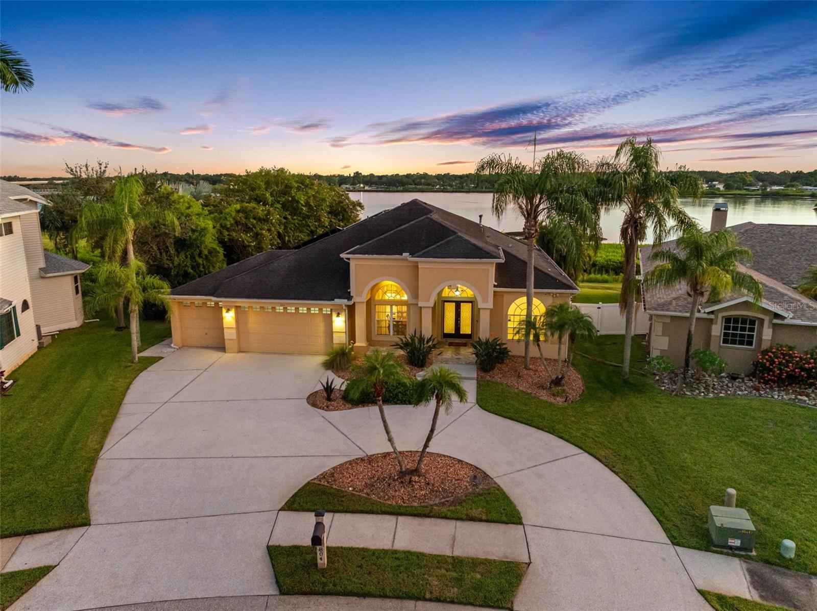 Oldsmar, Florida, 34677, United States, 4 Bedrooms Bedrooms, ,3 BathroomsBathrooms,Residential,Active,1933884
