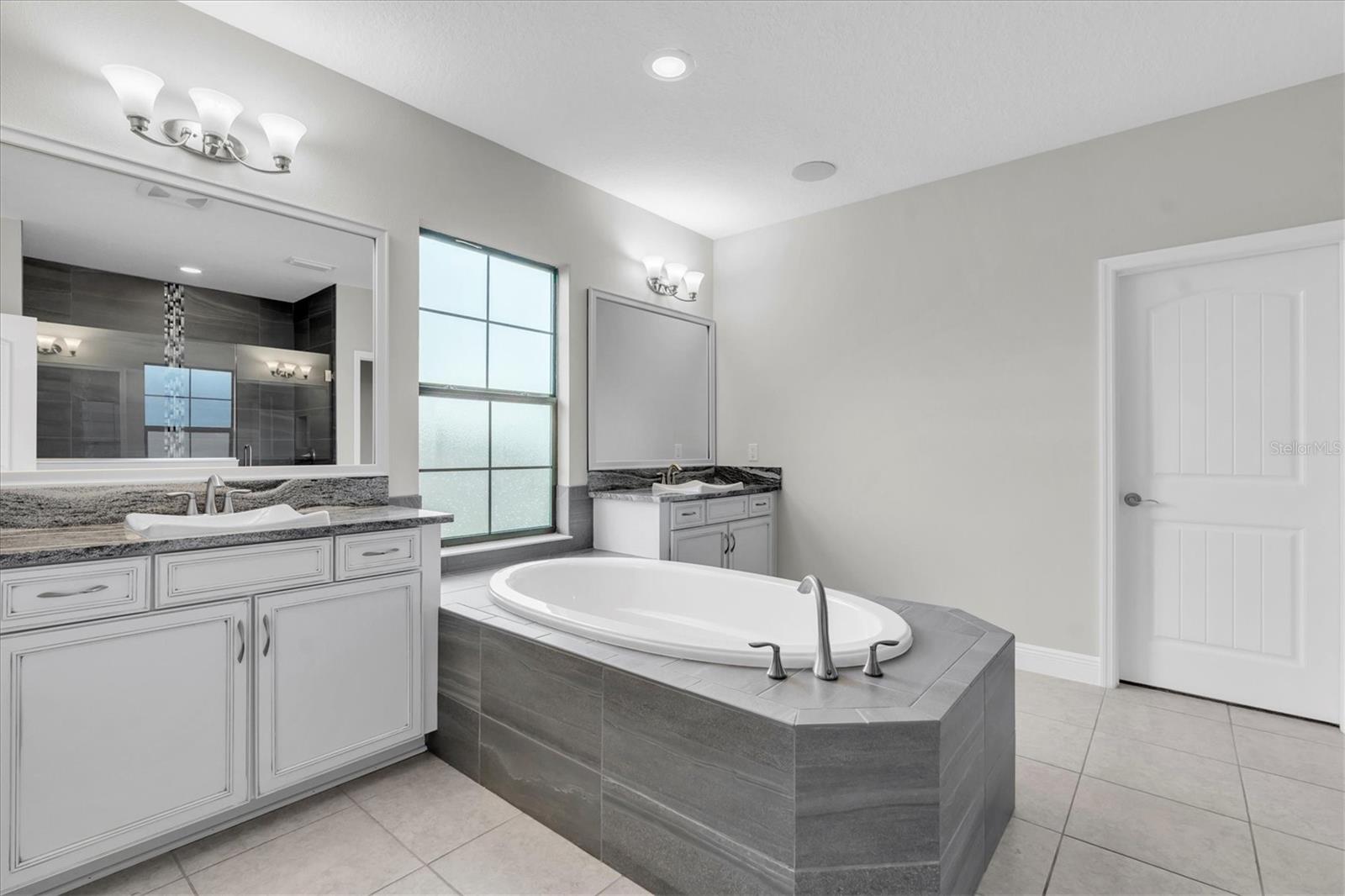 Odessa, Florida, 33556, United States, 5 Bedrooms Bedrooms, ,5 BathroomsBathrooms,Residential,Active,1927675