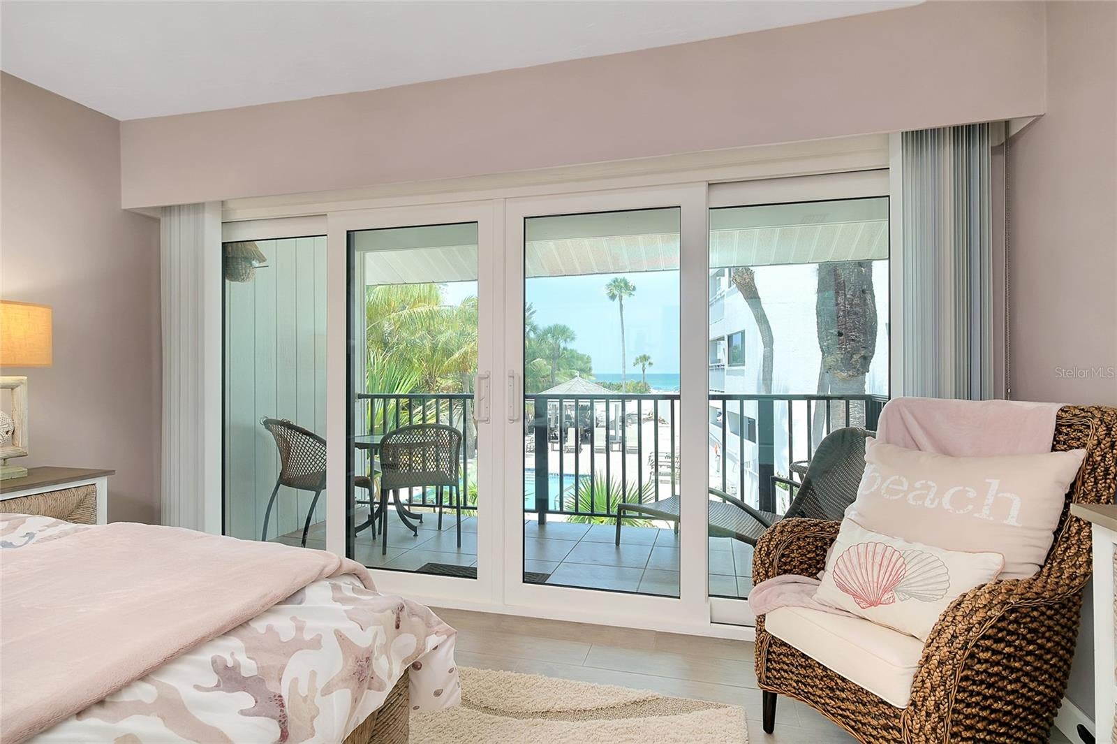 Sarasota, Florida, 34242, United States, 3 Bedrooms Bedrooms, ,2 BathroomsBathrooms,Residential,Active,1987232