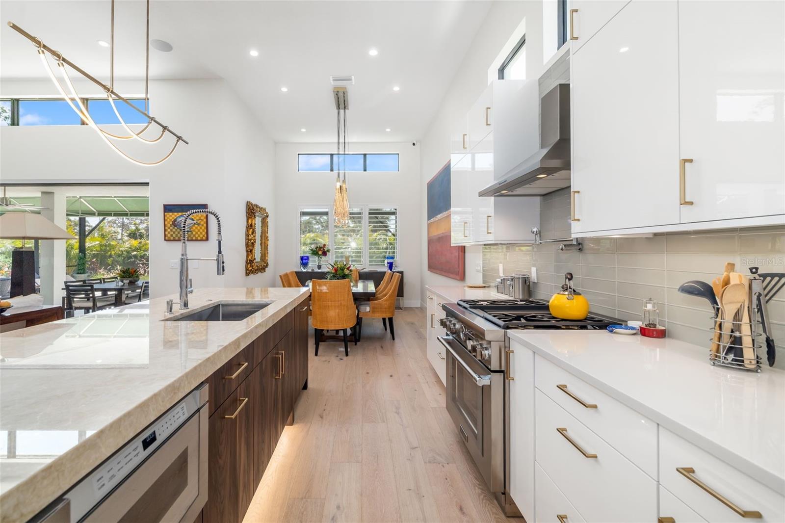 Sarasota, Florida, 34231, United States, 4 Bedrooms Bedrooms, ,5 BathroomsBathrooms,Residential,Active,1773507