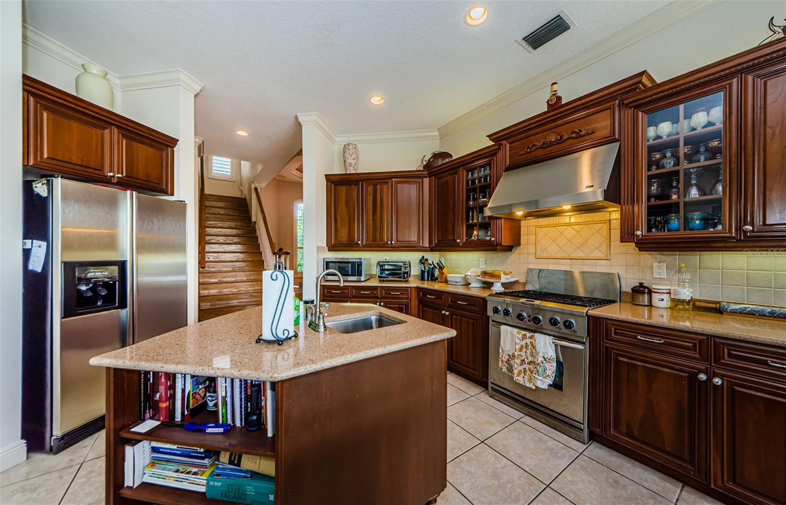 Tarpon Springs, Florida, 34688, United States, 5 Bedrooms Bedrooms, ,4 BathroomsBathrooms,Residential,Active,1853279