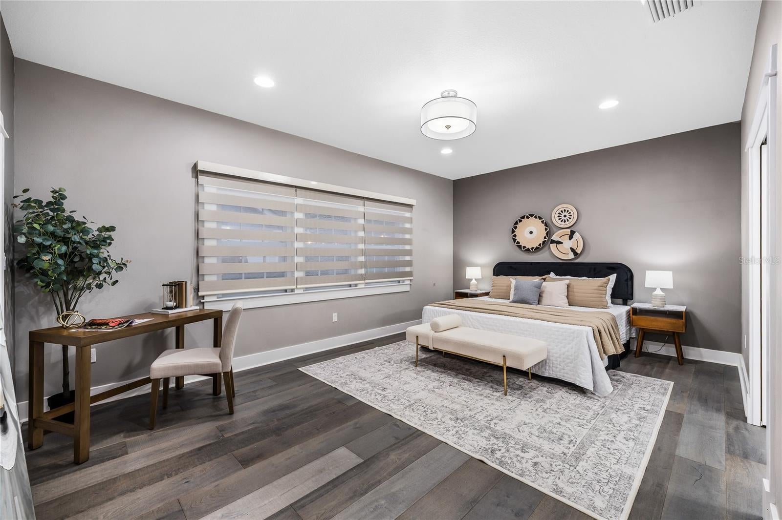 Orlando, Florida, 32803, United States, 5 Bedrooms Bedrooms, ,5 BathroomsBathrooms,Residential,Active,1926917