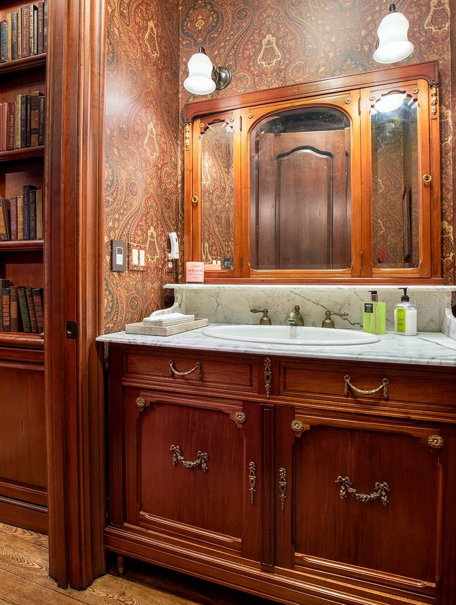 Longwood, Florida, 32779, United States, 10 Bedrooms Bedrooms, ,17 BathroomsBathrooms,Residential,Active,1914816