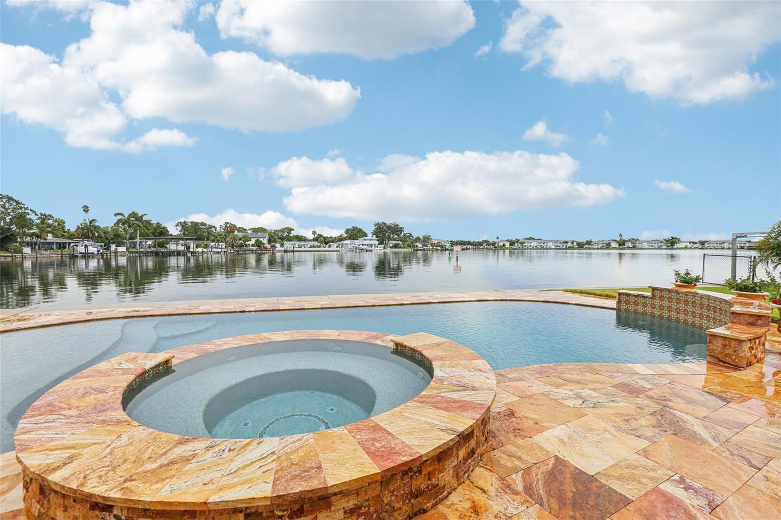 St Petersburg, Florida, 33705, United States, 4 Bedrooms Bedrooms, ,4 BathroomsBathrooms,Residential,Active,1927682
