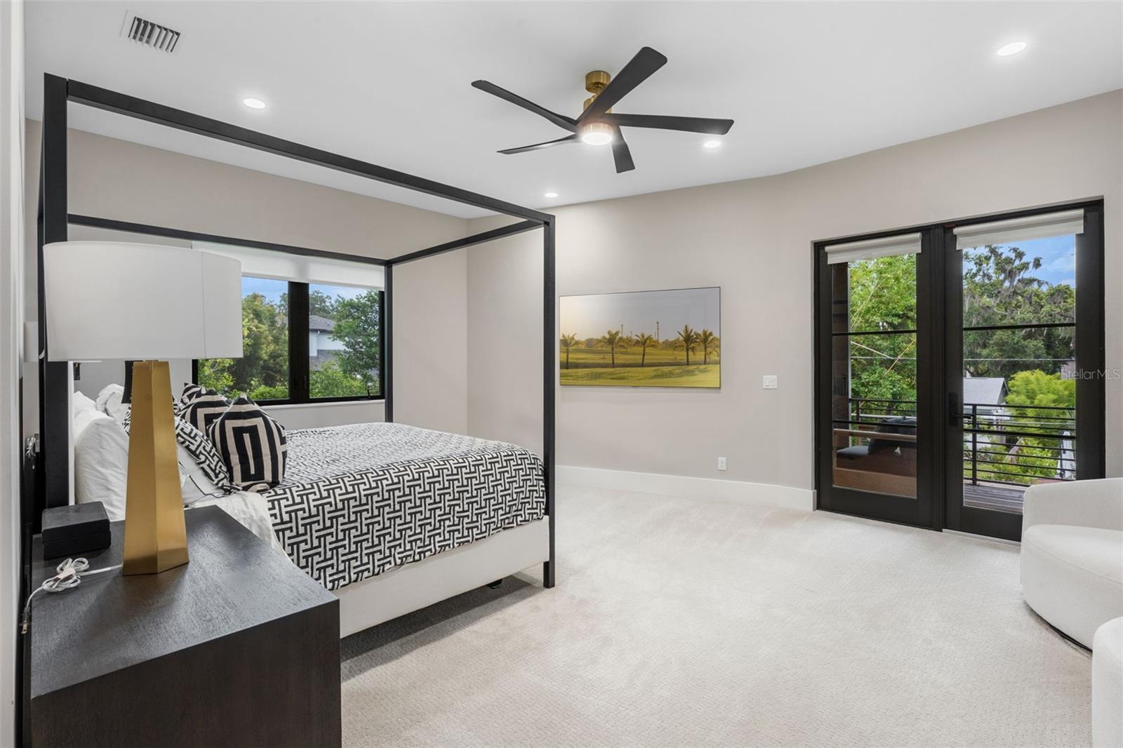 Winter Park, Florida, 32789, United States, 3 Bedrooms Bedrooms, ,4 BathroomsBathrooms,Residential,Active,1884859