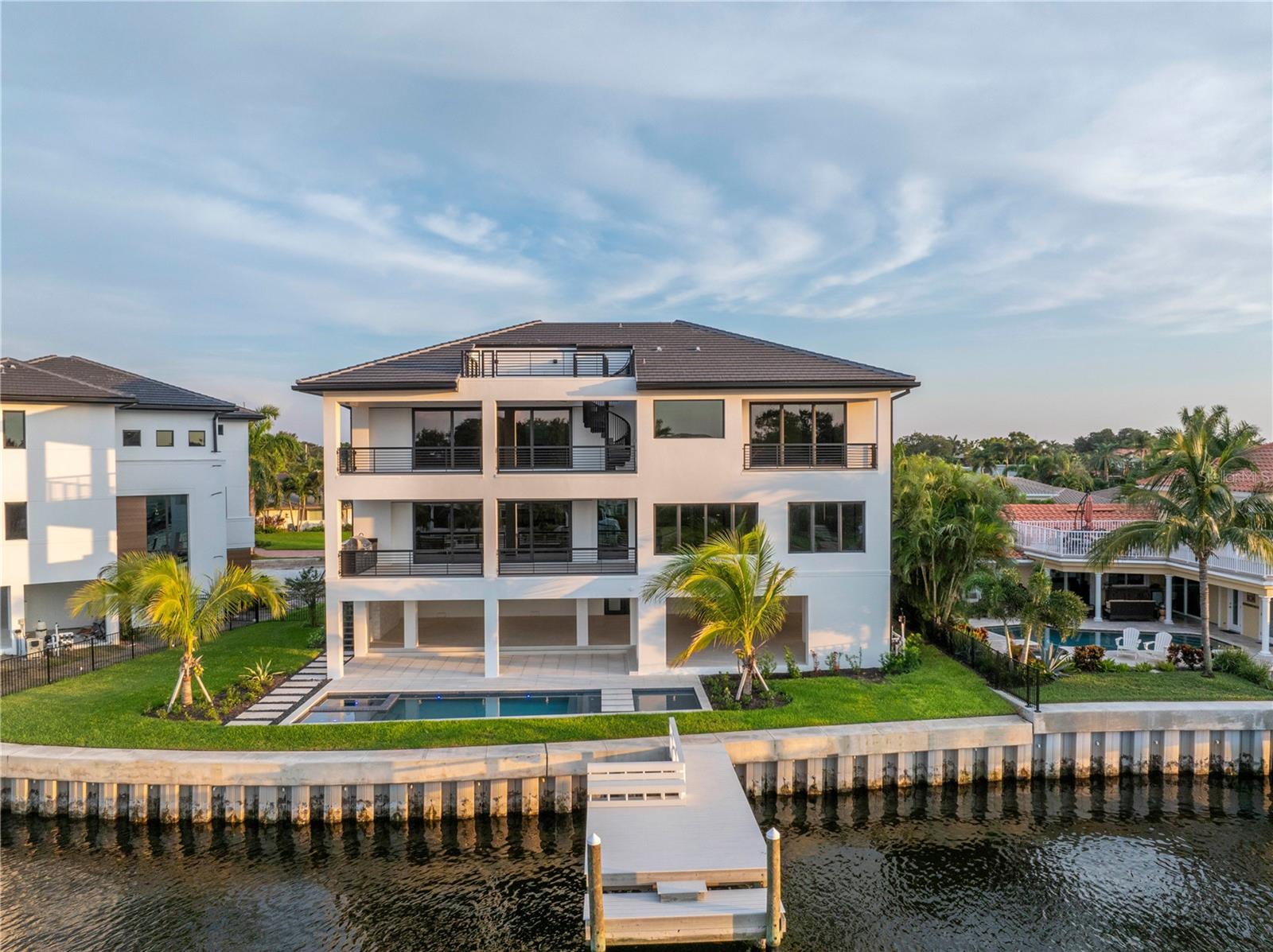 St Petersburg, Florida, 33703, United States, 5 Bedrooms Bedrooms, ,6 BathroomsBathrooms,Residential,Active,1703441