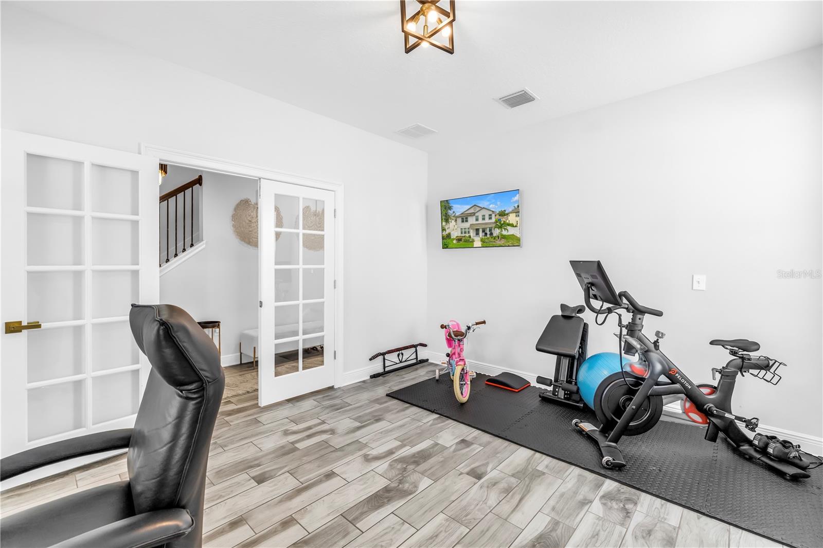 St Petersburg, Florida, 33710, United States, 4 Bedrooms Bedrooms, ,3 BathroomsBathrooms,Residential,Active,1936373