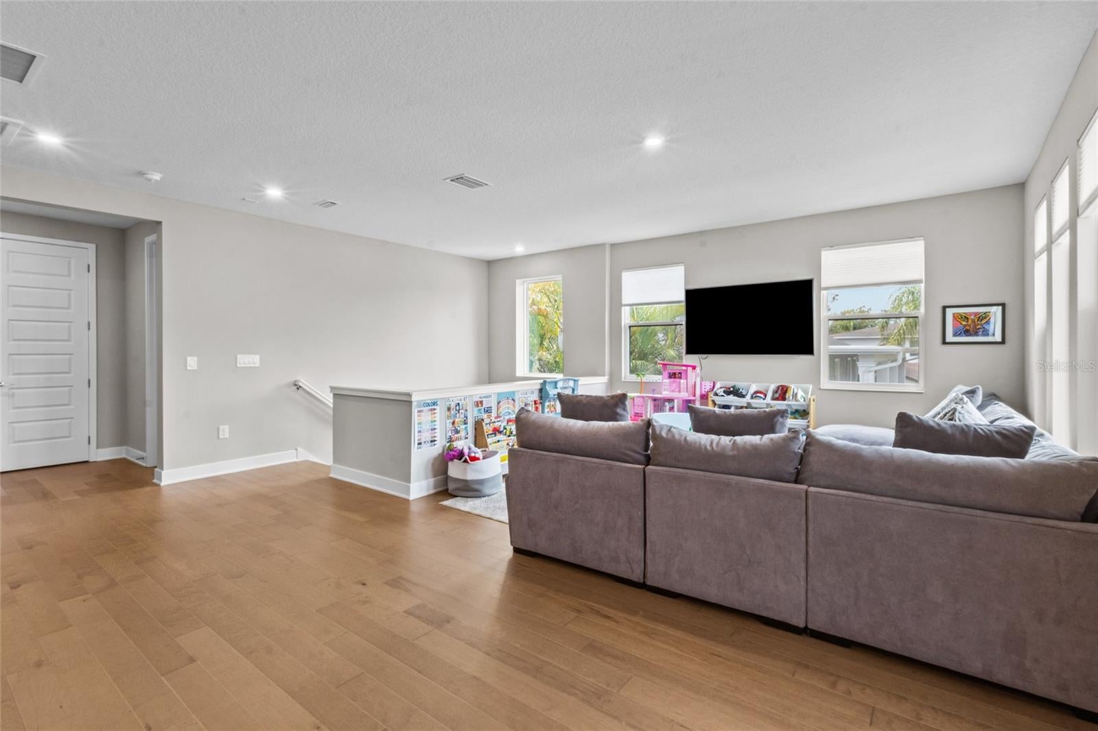 Tampa, Florida, 33609, United States, 4 Bedrooms Bedrooms, ,4 BathroomsBathrooms,Residential,Active,2010143