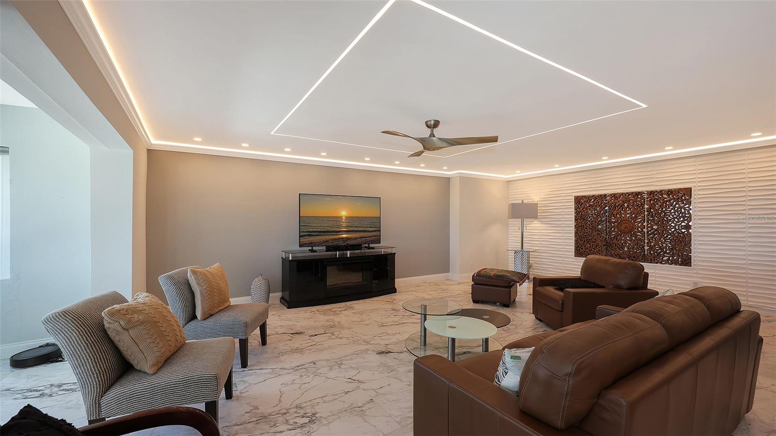 Sarasota, Florida, 34236, United States, 2 Bedrooms Bedrooms, ,2 BathroomsBathrooms,Residential,Active,2007204