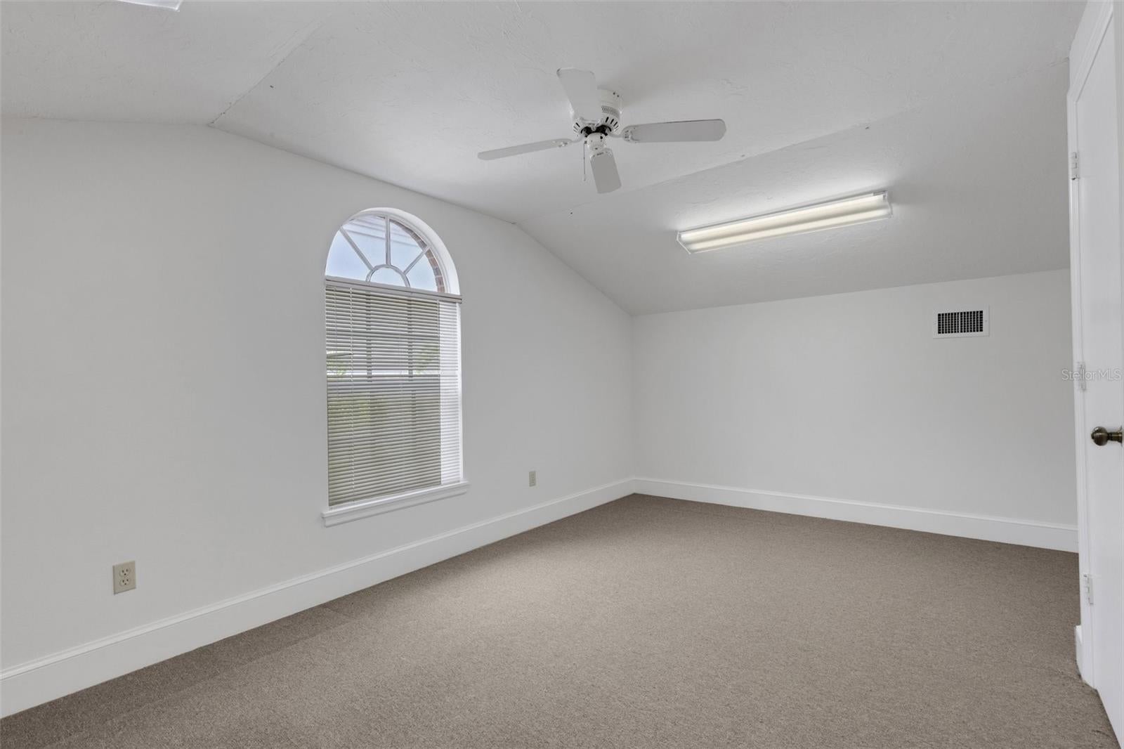 Sarasota, Florida, 34239, United States, 3 Bedrooms Bedrooms, ,3 BathroomsBathrooms,Residential,Active,1702413