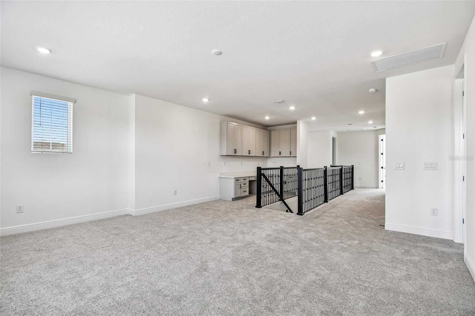 Parrish, Florida, 34219, United States, 4 Bedrooms Bedrooms, ,4 BathroomsBathrooms,Residential,Active,2007045