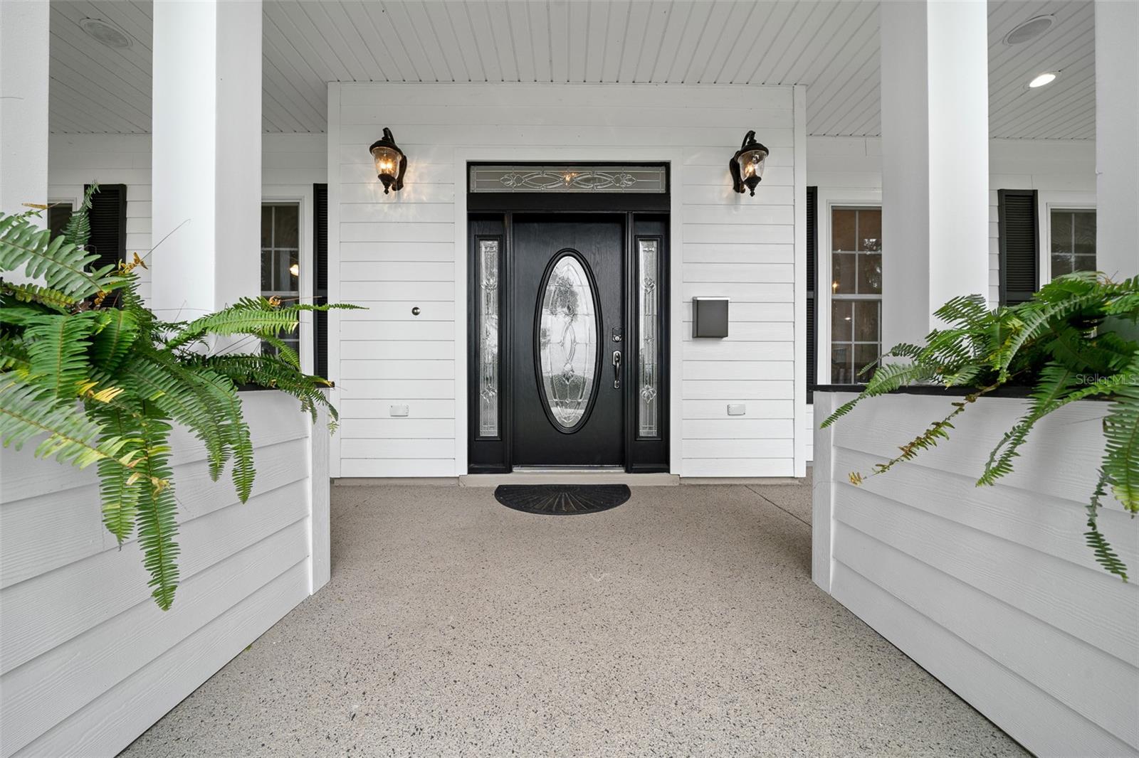 Ocala, Florida, 34471, United States, 5 Bedrooms Bedrooms, ,5 BathroomsBathrooms,Residential,Active,1909634