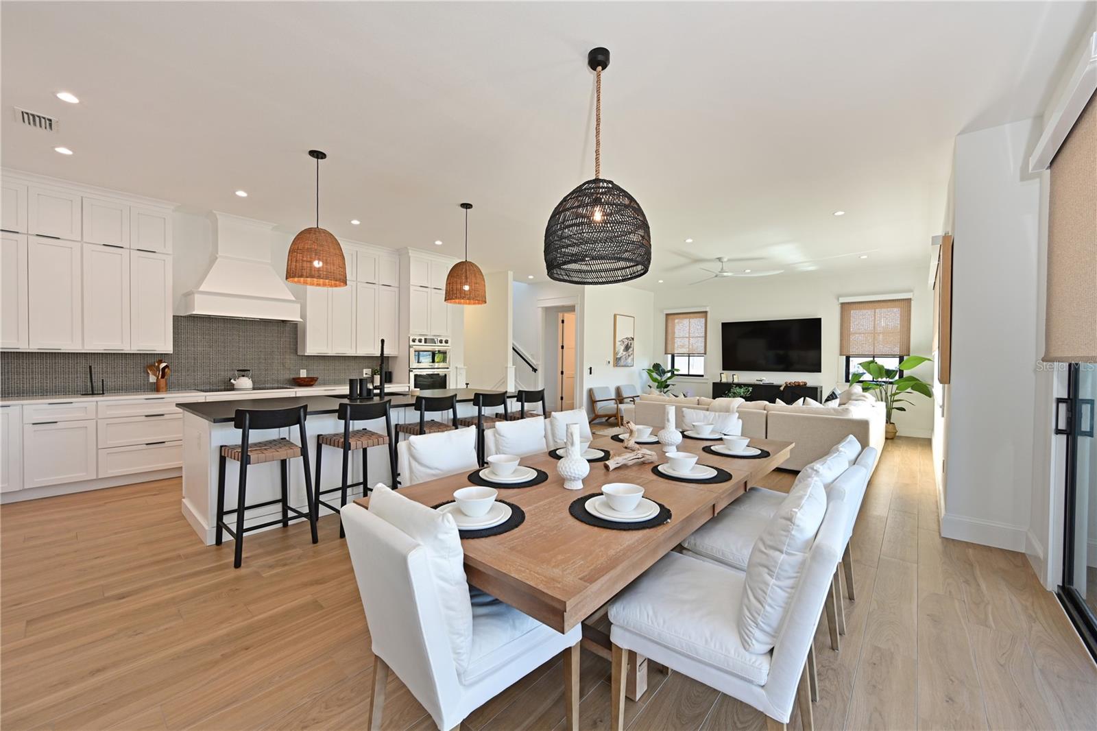 Holmes Beach, Florida, 34217, United States, 4 Bedrooms Bedrooms, ,4 BathroomsBathrooms,Residential,Active,1995267