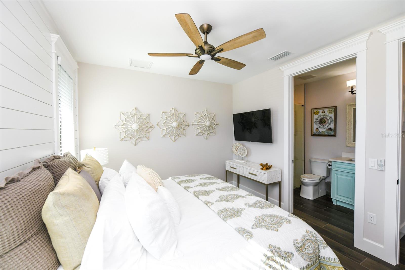 Sarasota, Florida, 34236, United States, 6 Bedrooms Bedrooms, ,6 BathroomsBathrooms,Residential,Active,1831859