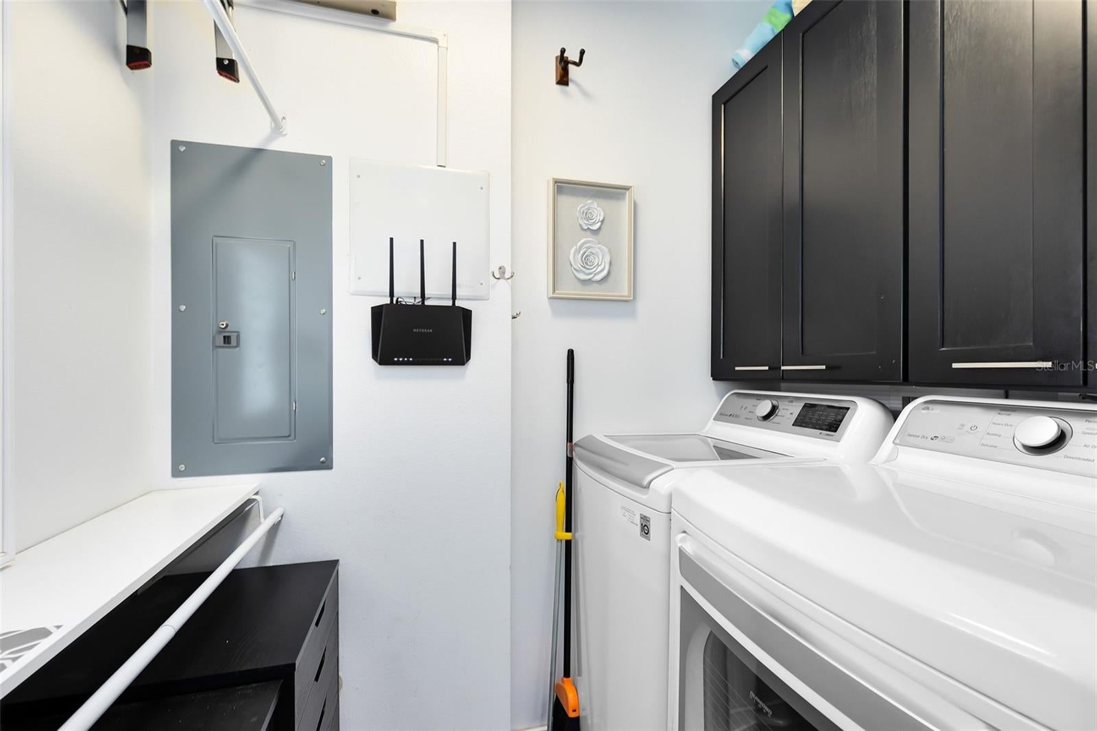 Winter Park, Florida, 32789, United States, 6 Bedrooms Bedrooms, ,4 BathroomsBathrooms,Residential,Active,1710765