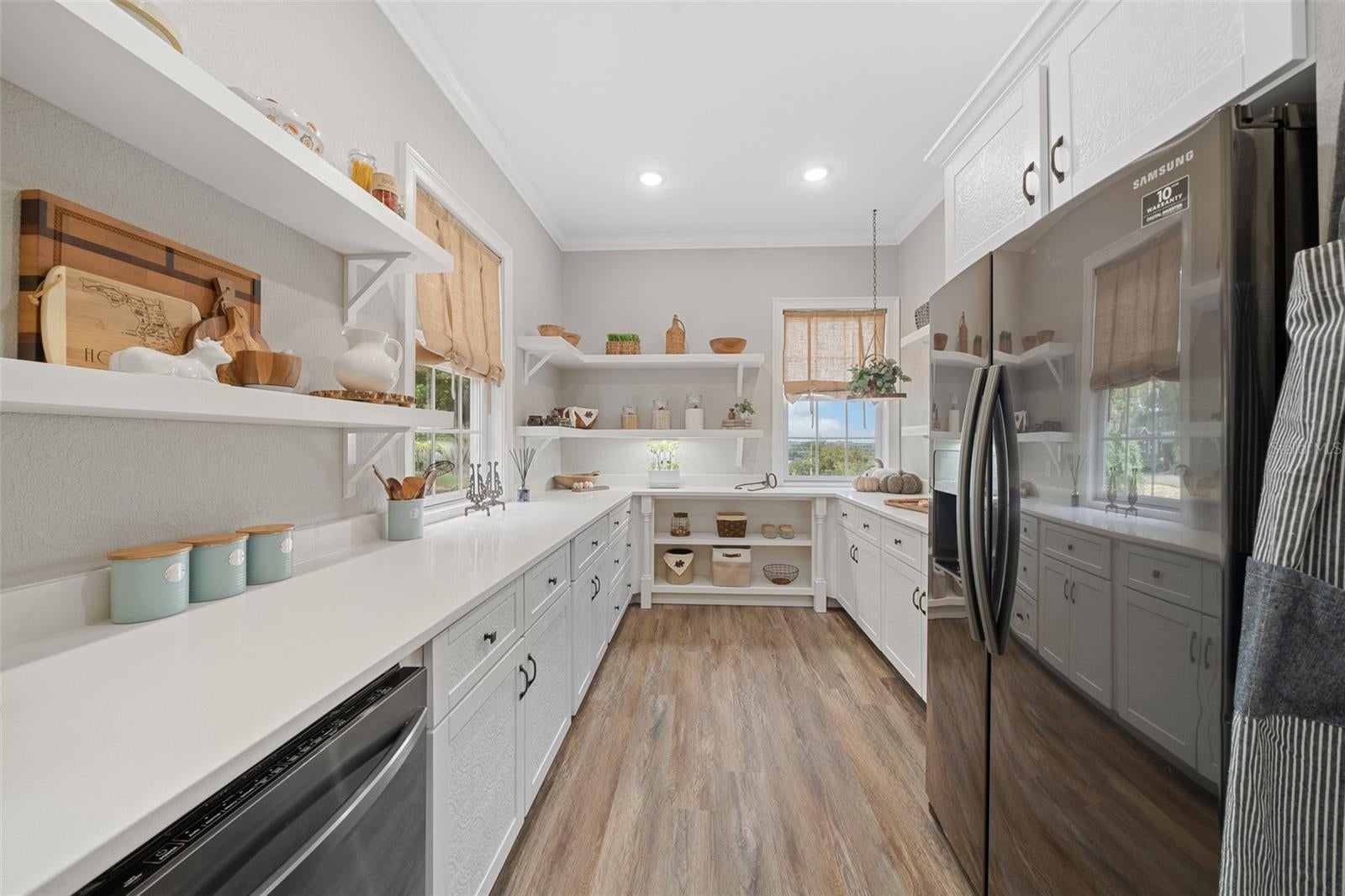 Ocala, Florida, 34471, United States, 5 Bedrooms Bedrooms, ,5 BathroomsBathrooms,Residential,Active,1909634