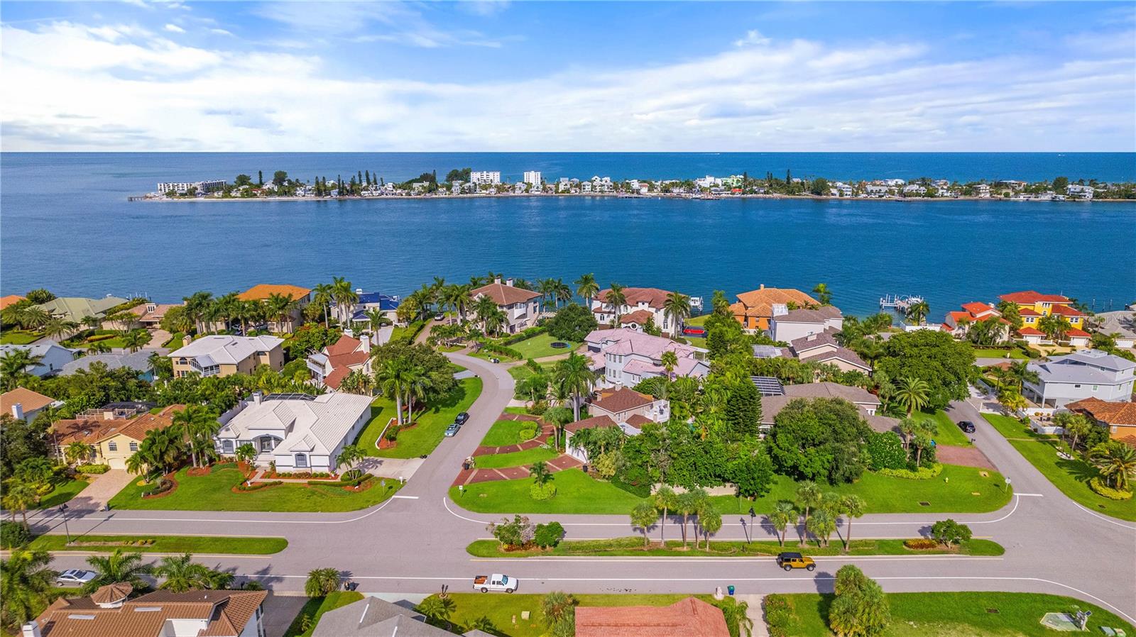 St Petersburg, Florida, 33715, United States, 5 Bedrooms Bedrooms, ,5 BathroomsBathrooms,Residential,Active,1942385