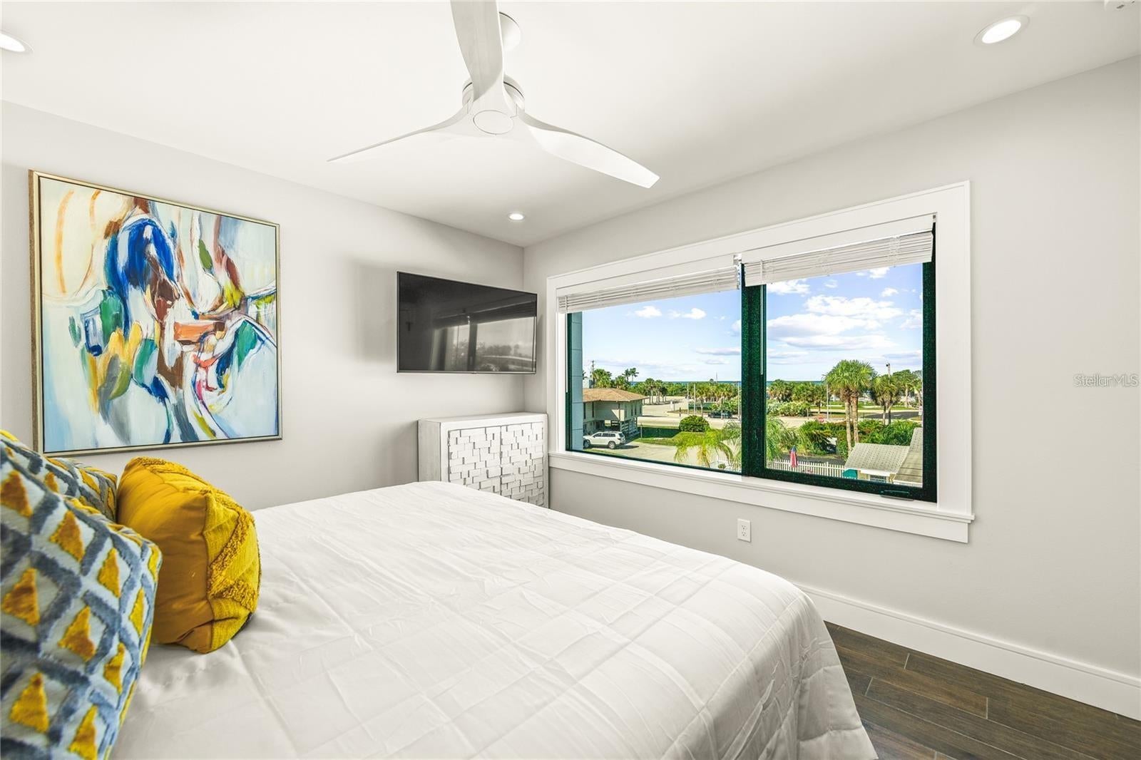 Sarasota, Florida, 34236, United States, 6 Bedrooms Bedrooms, ,8 BathroomsBathrooms,Residential,Active,1773155