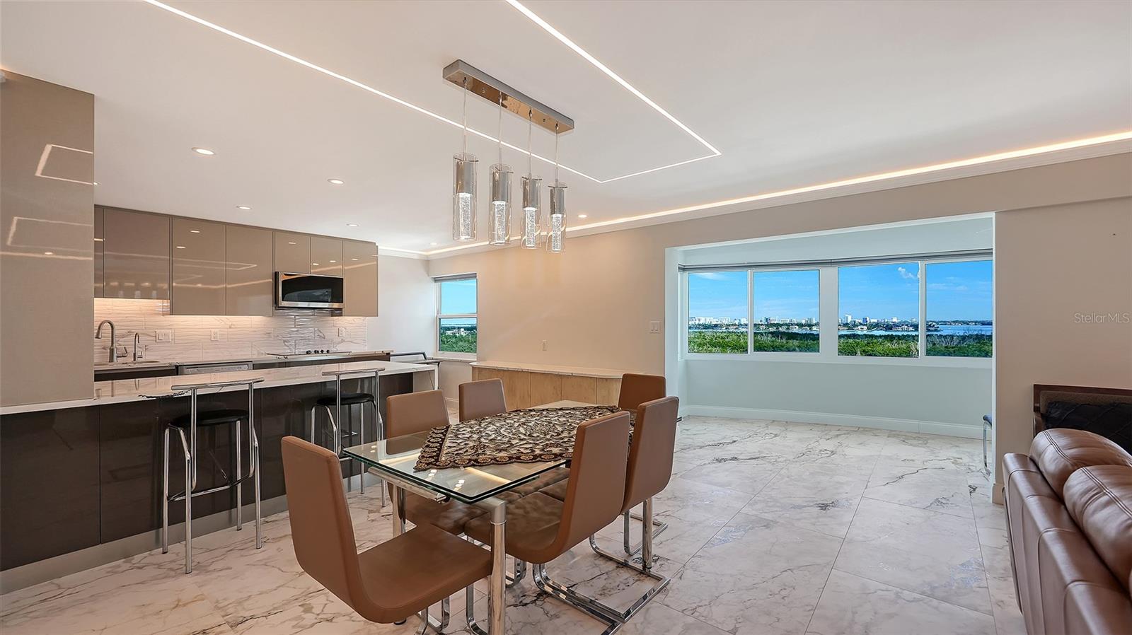 Sarasota, Florida, 34236, United States, 2 Bedrooms Bedrooms, ,2 BathroomsBathrooms,Residential,Active,2007204