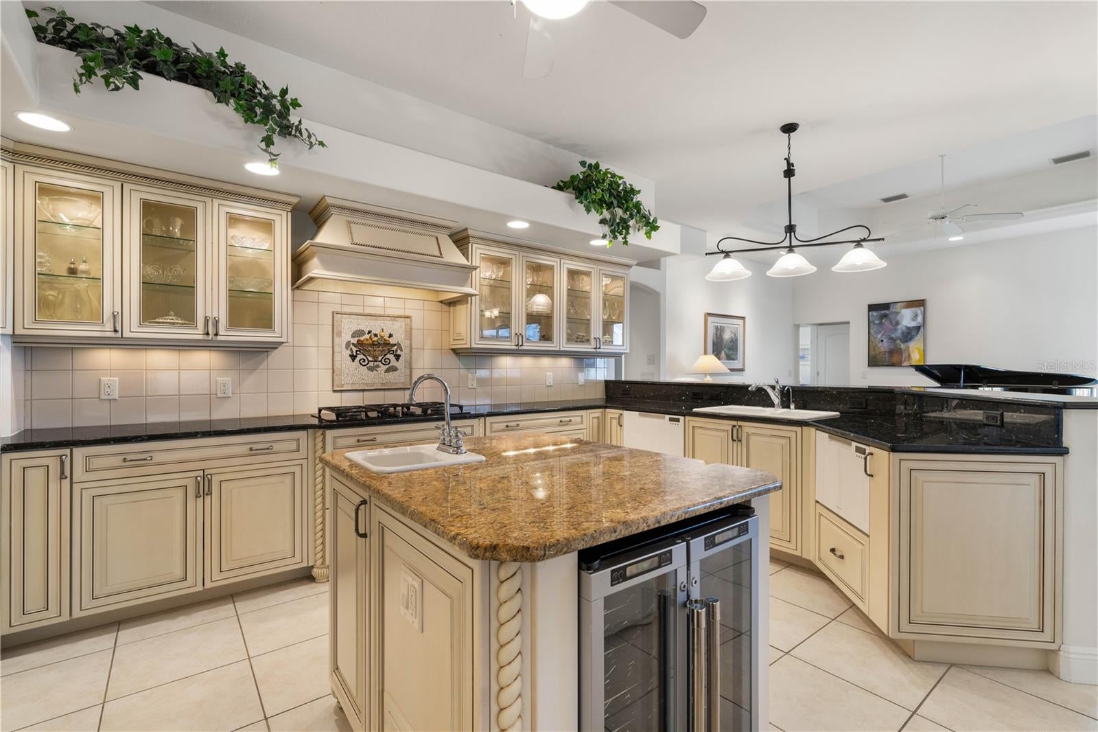 Punta Gorda, Florida, 33950, United States, 5 Bedrooms Bedrooms, ,4 BathroomsBathrooms,Residential,Active,2006902