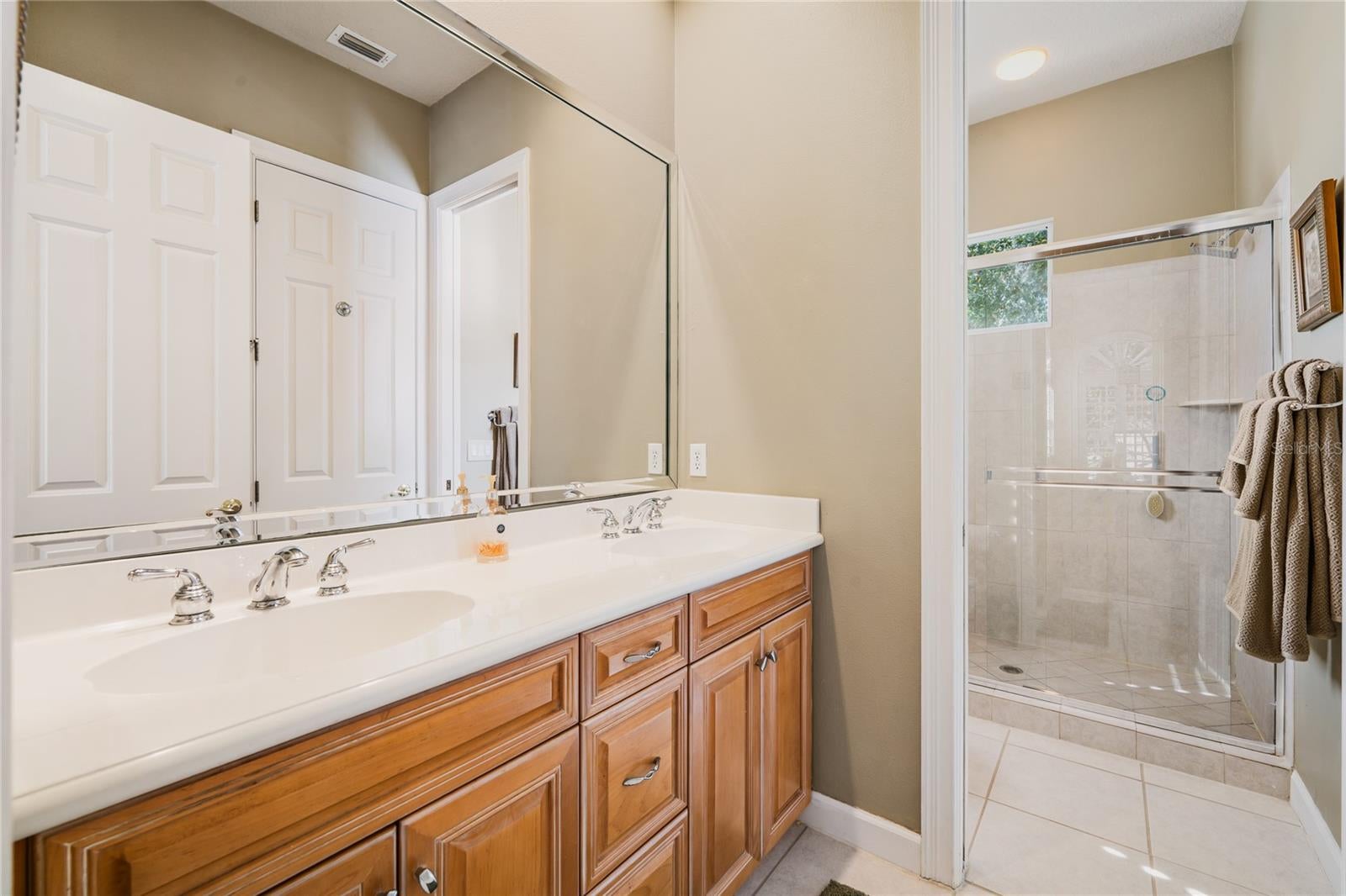 Sanford, Florida, 32771, United States, 5 Bedrooms Bedrooms, ,5 BathroomsBathrooms,Residential,Active,2017886