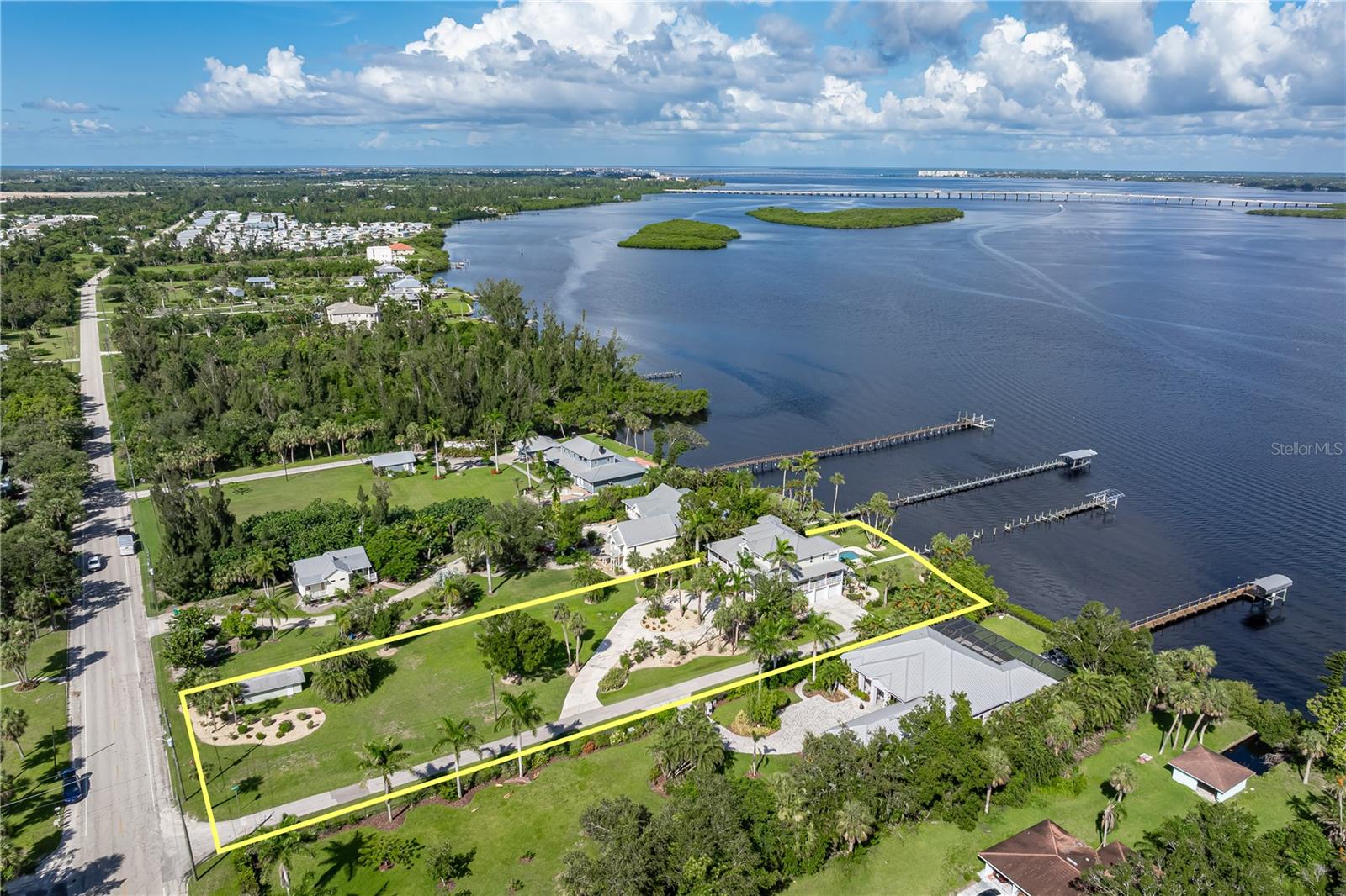 Punta Gorda, Florida, 33982, United States, 5 Bedrooms Bedrooms, ,4 BathroomsBathrooms,Residential,Active,1905353