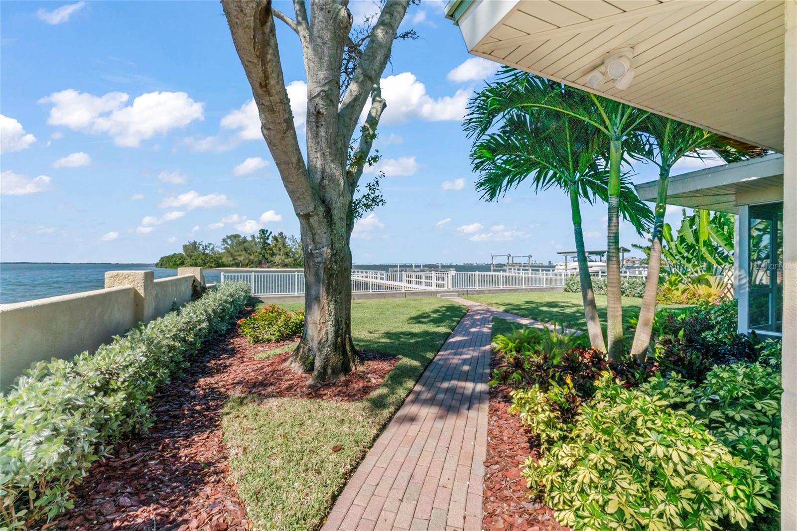 Dunedin, Florida, 34698, United States, 3 Bedrooms Bedrooms, ,3 BathroomsBathrooms,Residential,Active,1994972