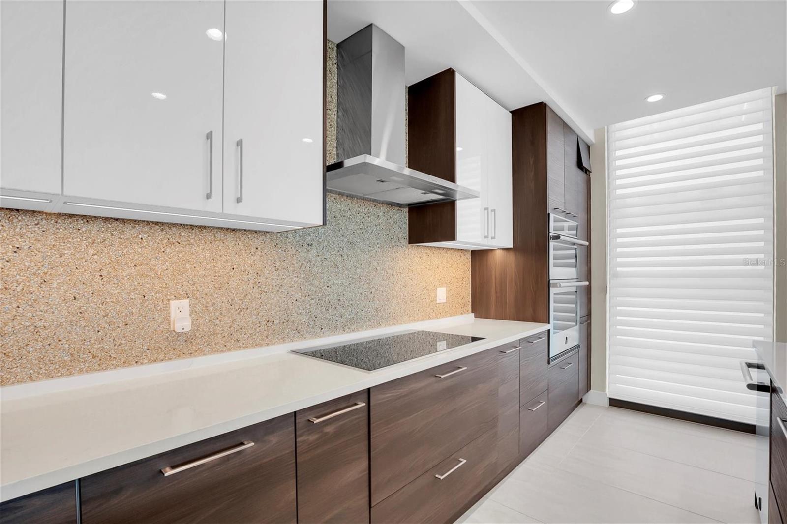 St Petersburg, Florida, 33701, United States, 3 Bedrooms Bedrooms, ,4 BathroomsBathrooms,Residential,Active,1965814