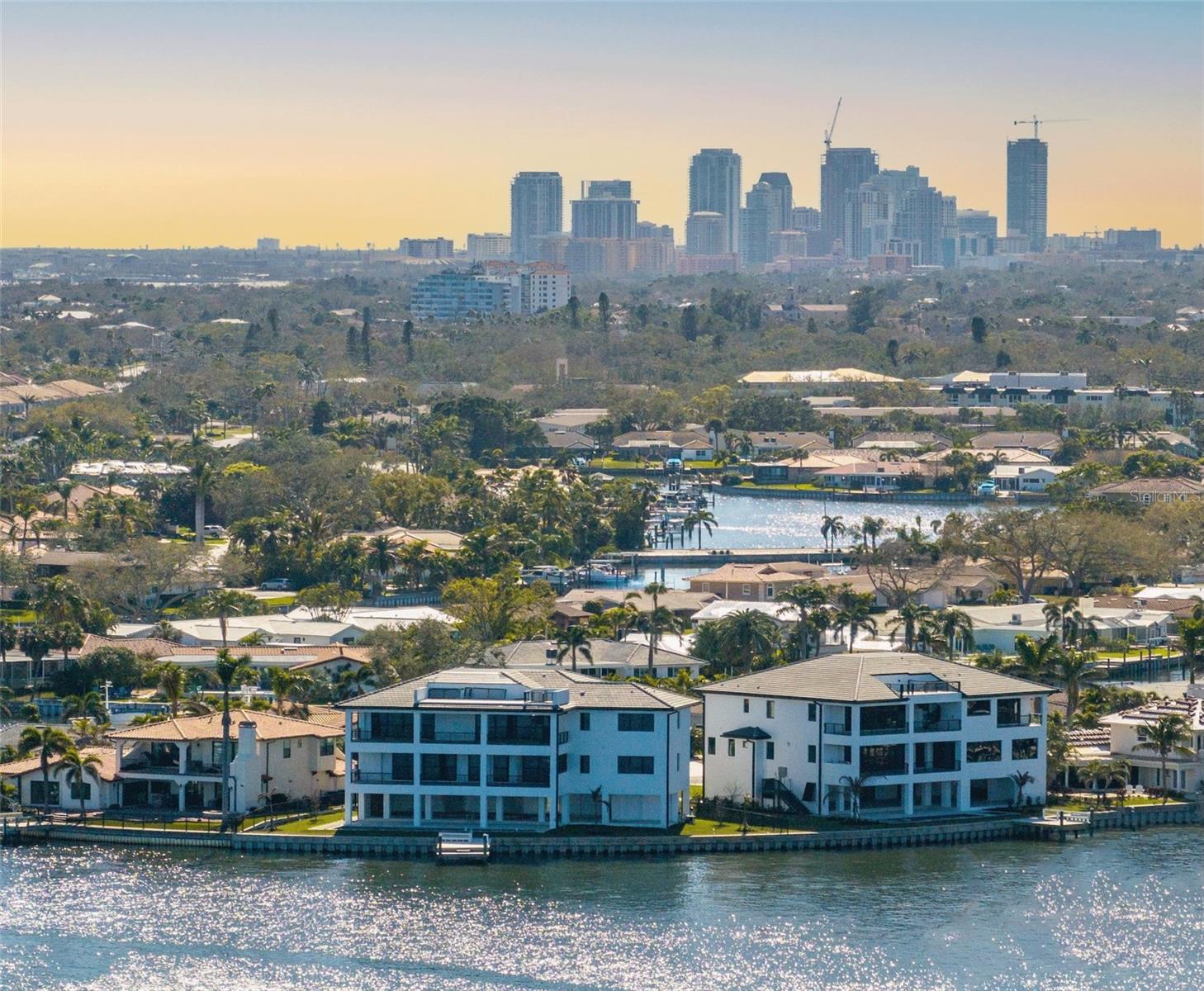 St Petersburg, Florida, 33703, United States, 5 Bedrooms Bedrooms, ,6 BathroomsBathrooms,Residential,Active,1703441