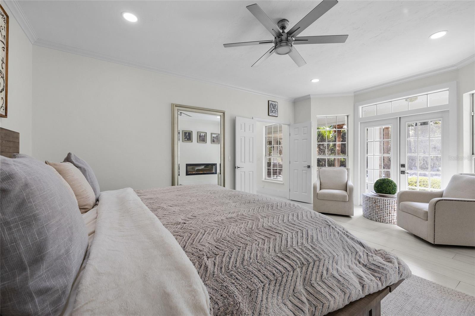 Alachua, Florida, 32615, United States, 5 Bedrooms Bedrooms, ,7 BathroomsBathrooms,Residential,Active,2009170