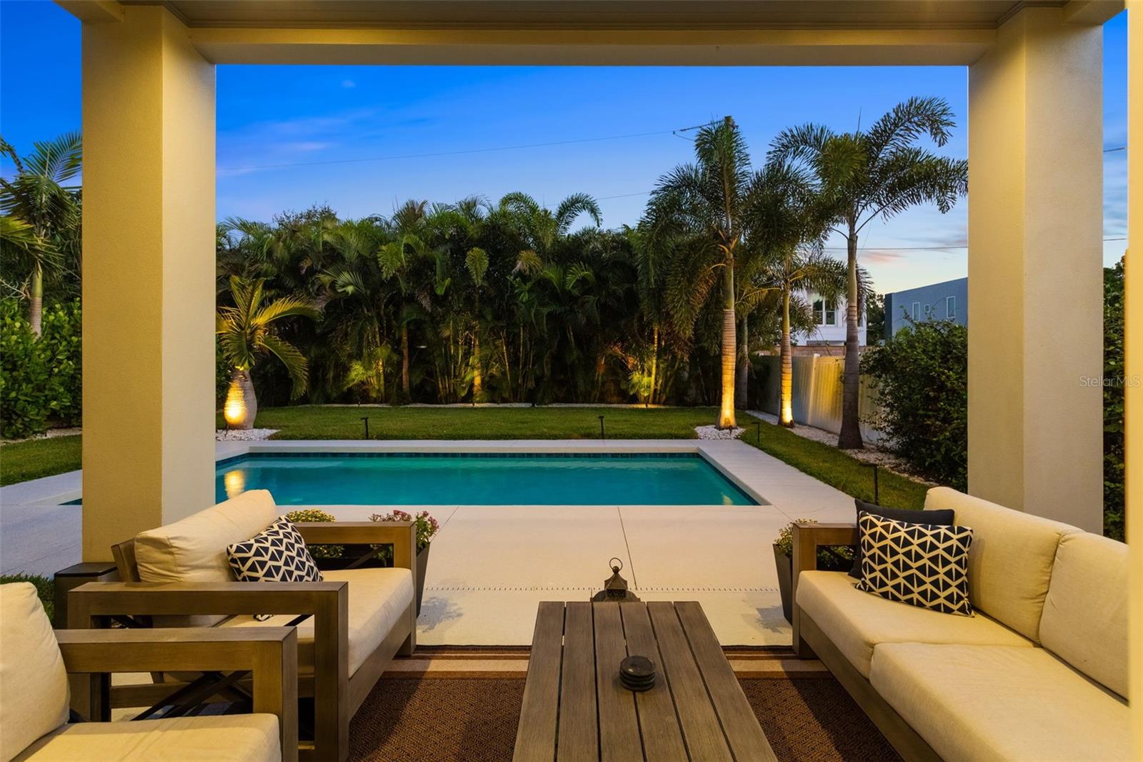 Sarasota, Florida, 34231, United States, 4 Bedrooms Bedrooms, ,3 BathroomsBathrooms,Residential,Active,1922484