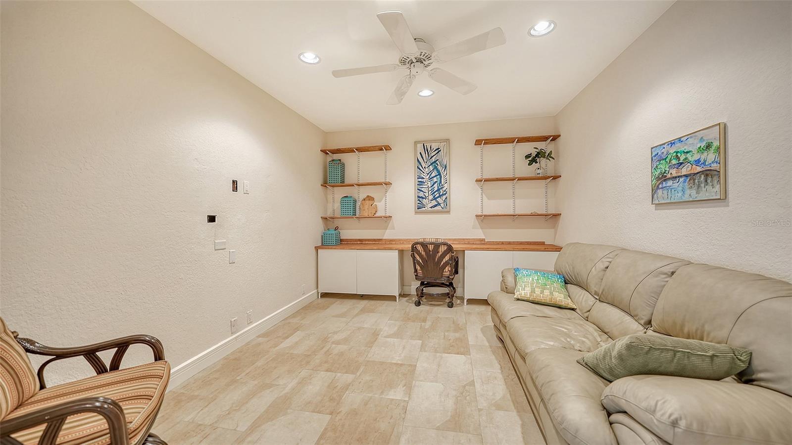 Longboat Key, Florida, 34228, United States, 3 Bedrooms Bedrooms, ,3 BathroomsBathrooms,Residential,Active,1992251