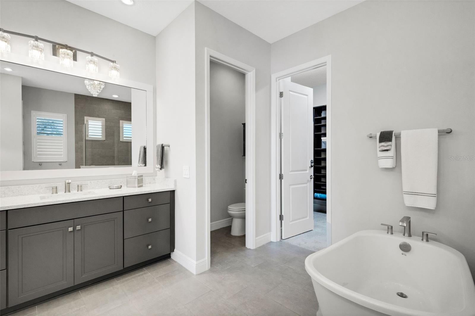 Sarasota, Florida, 34240, United States, 3 Bedrooms Bedrooms, ,3 BathroomsBathrooms,Residential,Active,2015455