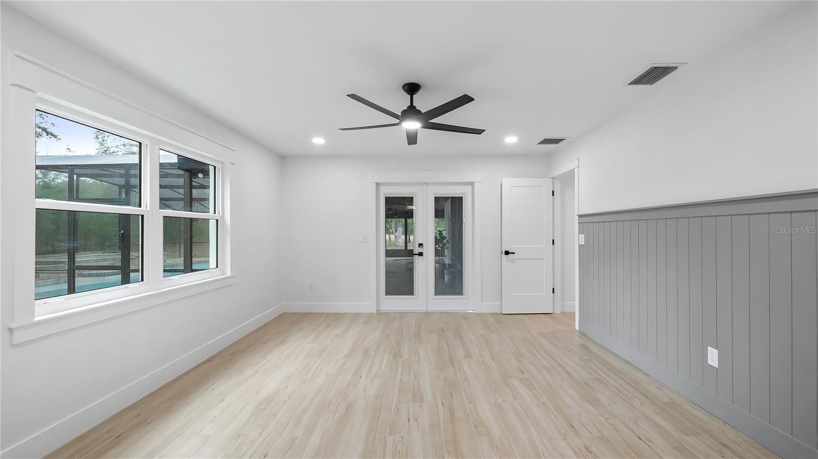 Montverde, Florida, 34756, United States, 4 Bedrooms Bedrooms, ,3 BathroomsBathrooms,Residential,Active,1904751