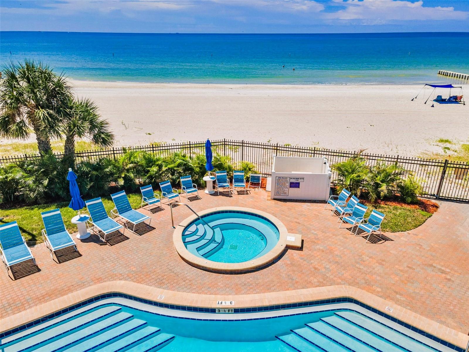 Madeira Beach, Florida, 33708, United States, 2 Bedrooms Bedrooms, ,2 BathroomsBathrooms,Residential,Active,1945844