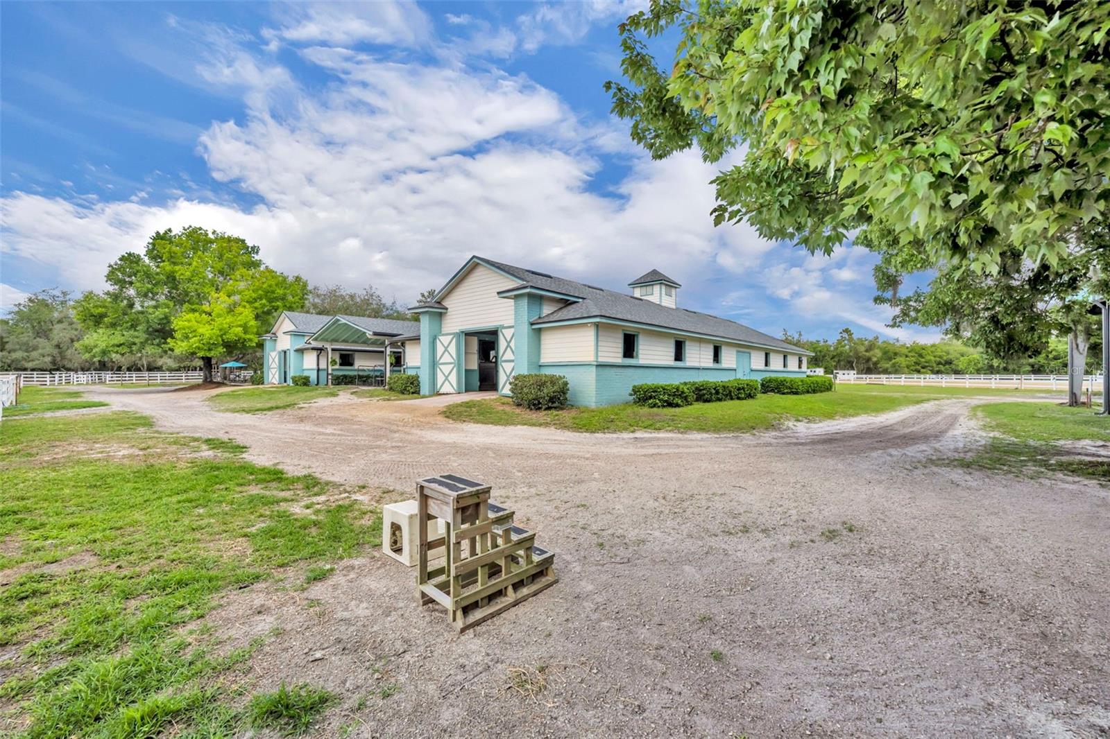 Geneva, Florida, 32732, United States, 5 Bedrooms Bedrooms, ,4 BathroomsBathrooms,Residential,Active,2044197
