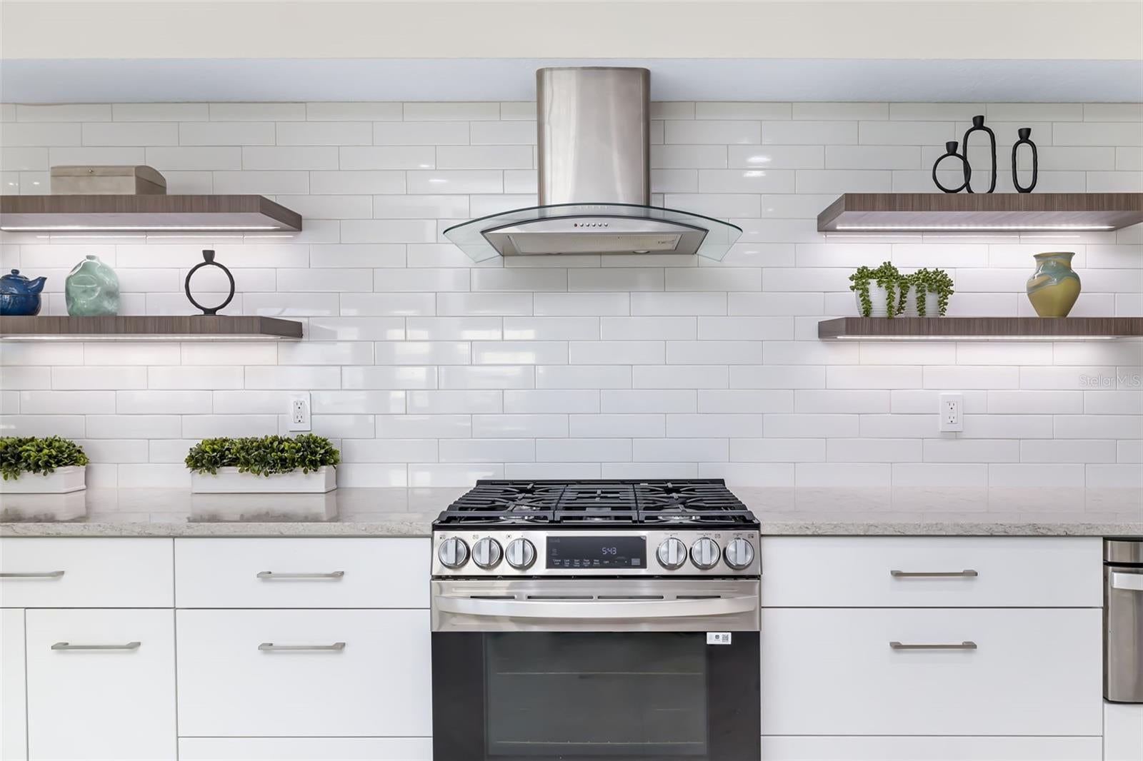 Sarasota, Florida, 34236, United States, 3 Bedrooms Bedrooms, ,4 BathroomsBathrooms,Residential,Active,2007150