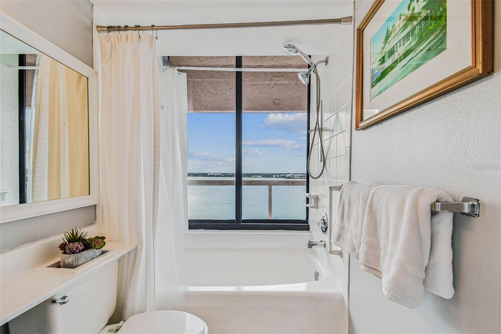Clearwater Beach, Florida, 33767, United States, 2 Bedrooms Bedrooms, ,3 BathroomsBathrooms,Residential,Active,1919072