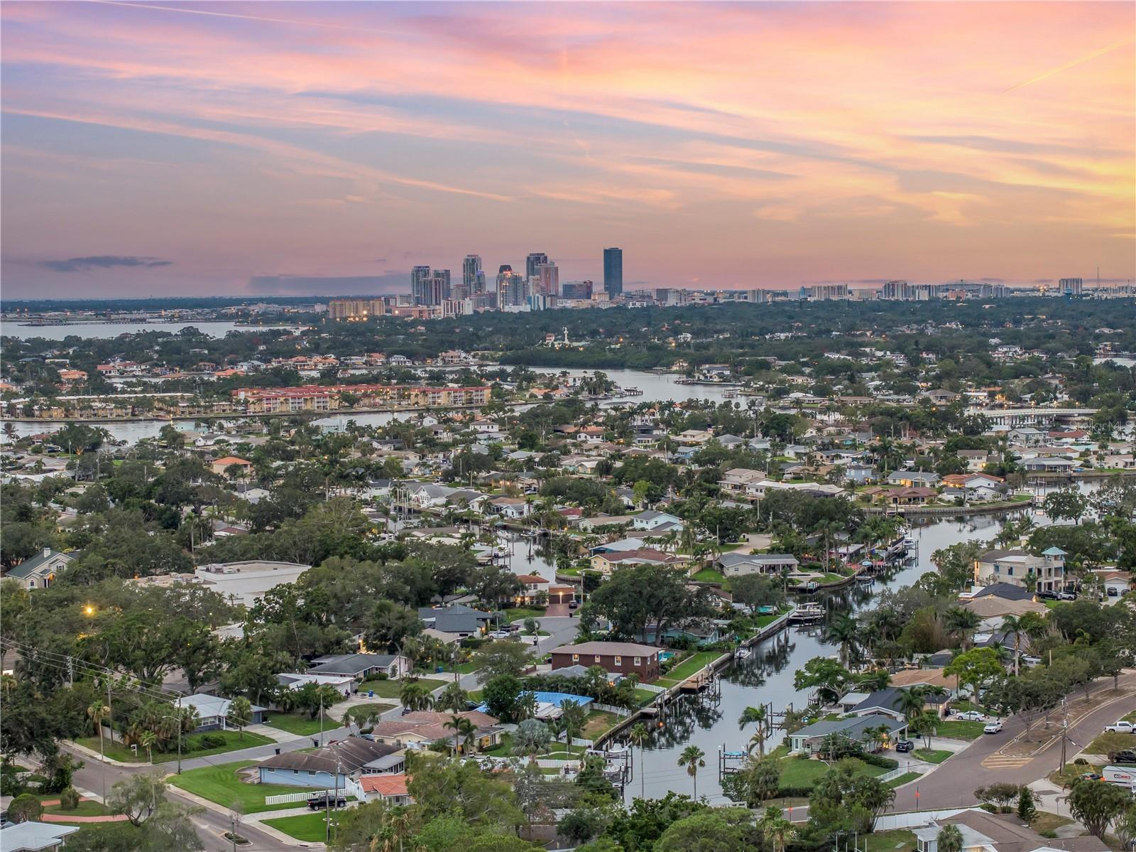 St Petersburg, Florida, 33703, United States, 5 Bedrooms Bedrooms, ,3 BathroomsBathrooms,Residential,Active,1824530