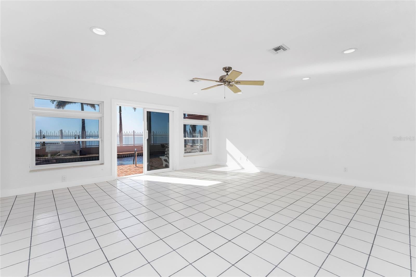 Port Charlotte, Florida, 33952, United States, 5 Bedrooms Bedrooms, ,5 BathroomsBathrooms,Residential,Active,2010210