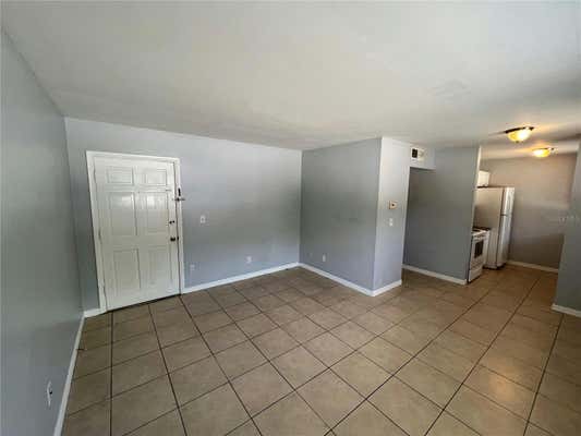 3206 W AZEELE ST APT 100, TAMPA, FL 33609, photo 4 of 16