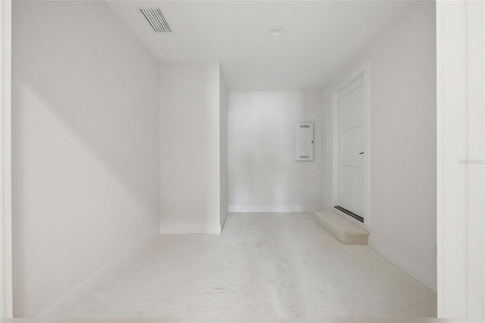 Winter Garden, Florida, 34787, United States, 5 Bedrooms Bedrooms, ,3 BathroomsBathrooms,Residential,Active,2009833