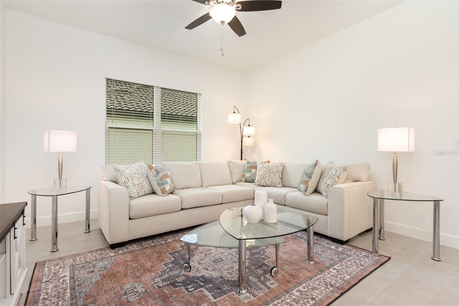 Sarasota, Florida, 34241, United States, 4 Bedrooms Bedrooms, ,3 BathroomsBathrooms,Residential,Active,1926697