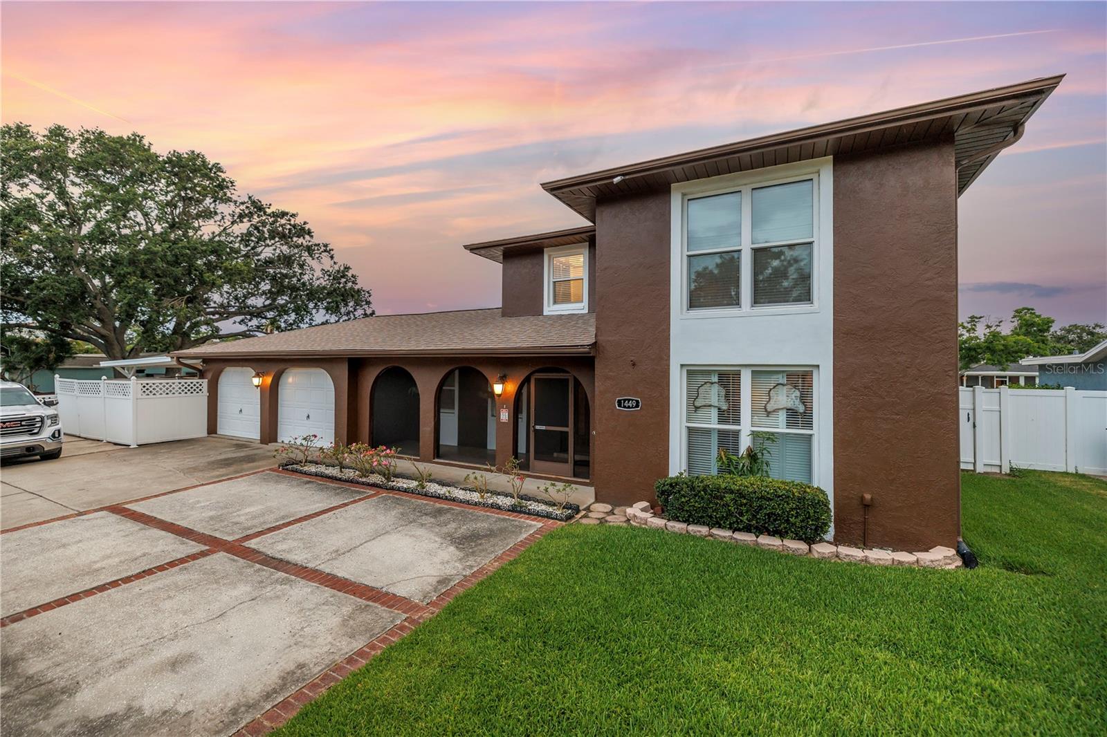 St Petersburg, Florida, 33703, United States, 5 Bedrooms Bedrooms, ,3 BathroomsBathrooms,Residential,Active,1824530