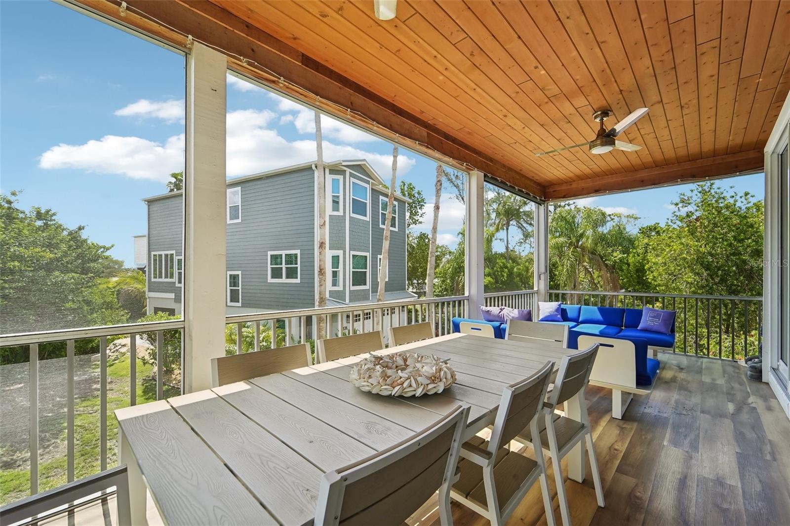 Longboat Key, Florida, 34228, United States, 3 Bedrooms Bedrooms, ,3 BathroomsBathrooms,Residential,Active,1993956