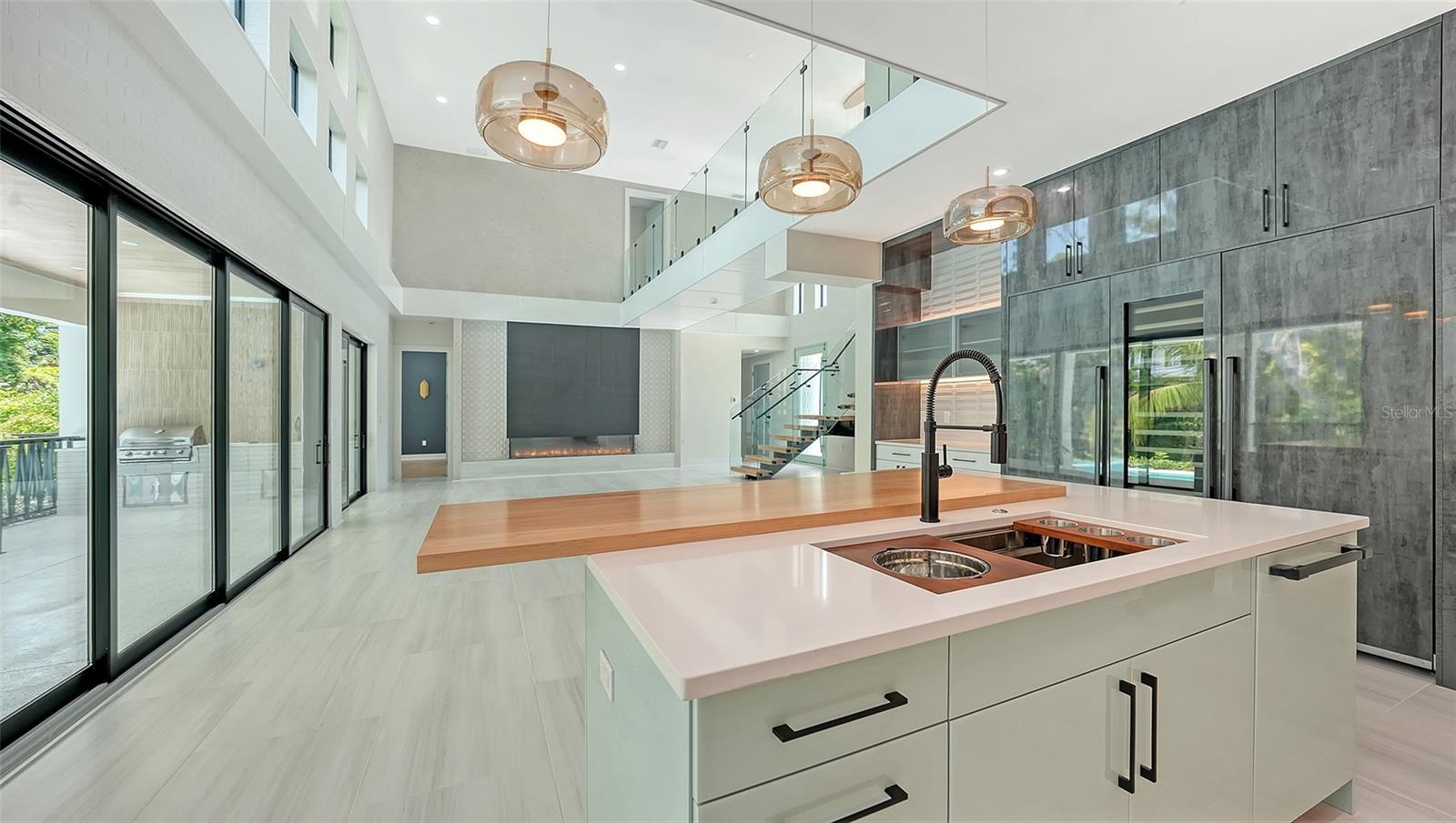 Sarasota, Florida, 34239, United States, ,7 BathroomsBathrooms,Residential,Active,1849492