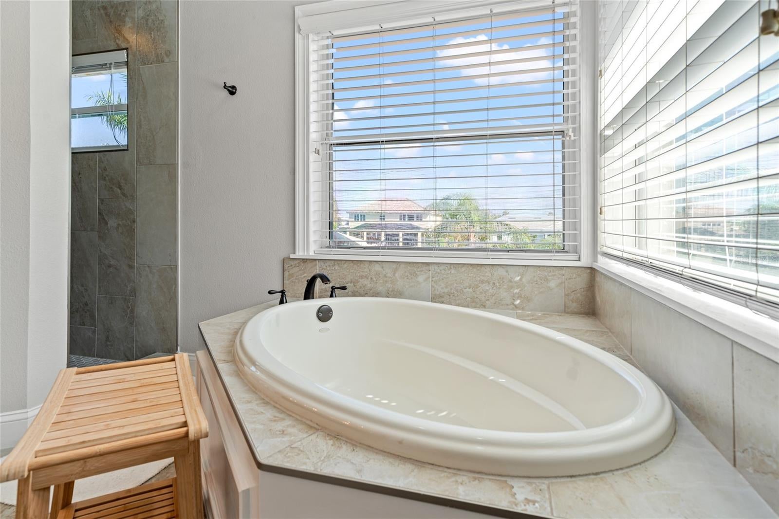 Apollo Beach, Florida, 33572, United States, ,5 BathroomsBathrooms,Residential,Active,1781627